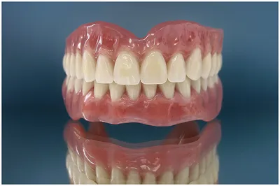 Протезирование при полном и частичном отсутствии зубов нижней и верхней  челюсти